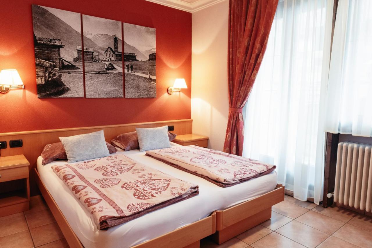 Hotel Garni Rin Da Rin Ливиньо Экстерьер фото