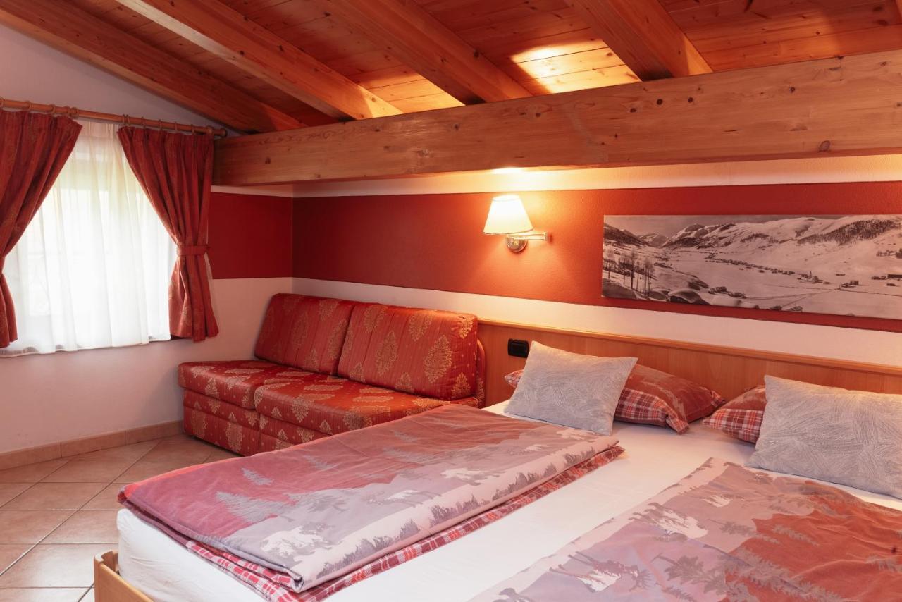 Hotel Garni Rin Da Rin Ливиньо Экстерьер фото