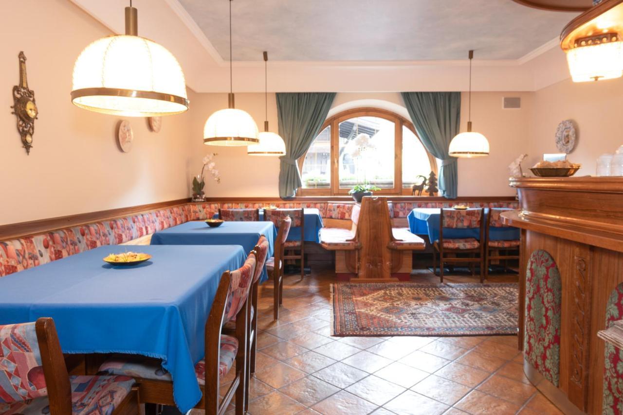 Hotel Garni Rin Da Rin Ливиньо Экстерьер фото