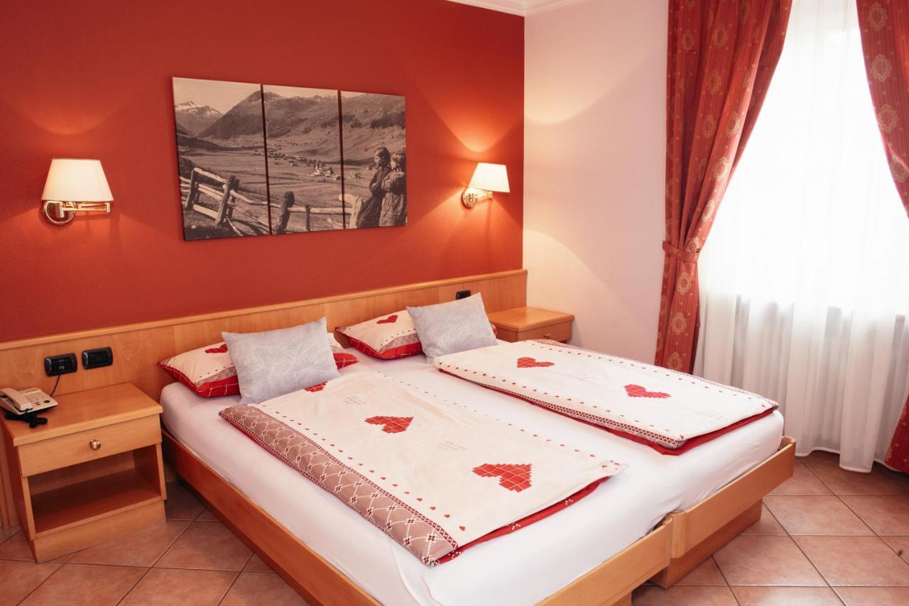 Hotel Garni Rin Da Rin Ливиньо Экстерьер фото